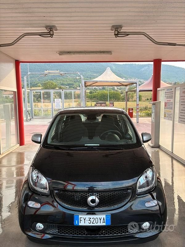 Usata Smart ForFour Passion 75 CV (55 kW) 2019 Nero Utilitaria