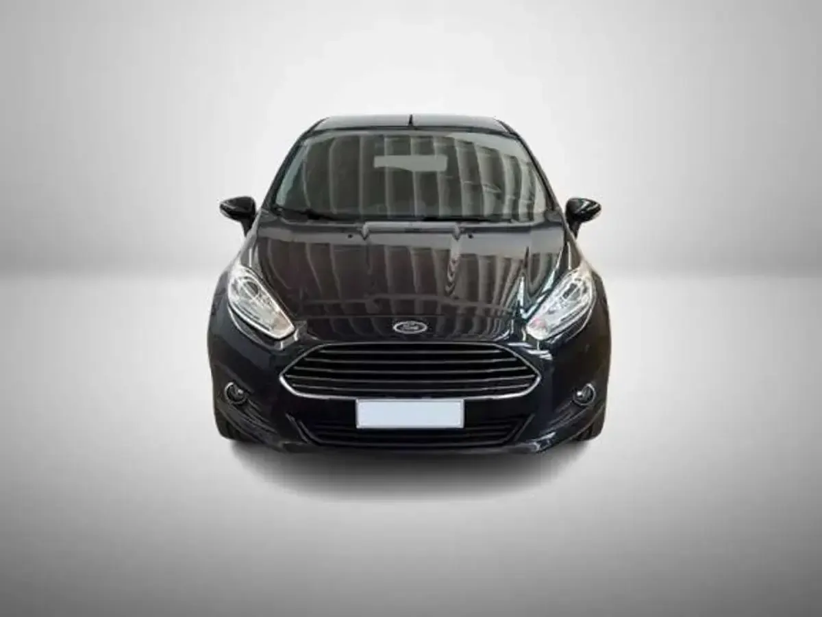 Usata Ford Fiesta Titanium 80 CV (58 kW) 2013 Nero Berlina