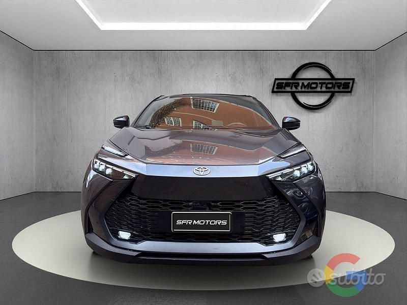 Usata Toyota C-HR Trend 140 CV (102 kW) 2023 Grigio SUV