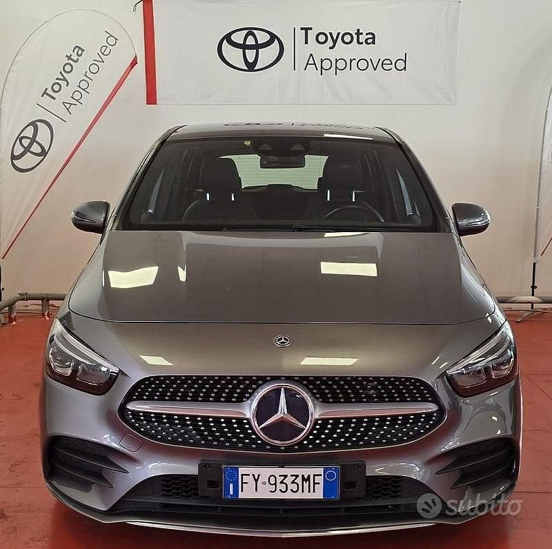 Usata Mercedes B200 Premium 150 CV (110 kW) 2020 Grigio Utilitaria