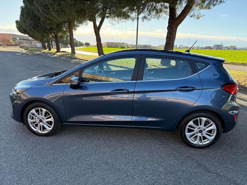 Usata Ford Fiesta Titanium 125 CV (91 kW) 2022 Blu/azzurro Utilitaria
