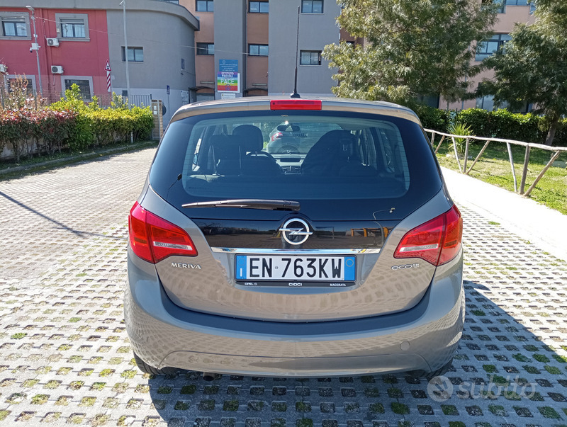 Usato 2012 Opel Meriva 1.2 Diesel 95 CV (5.000 €)