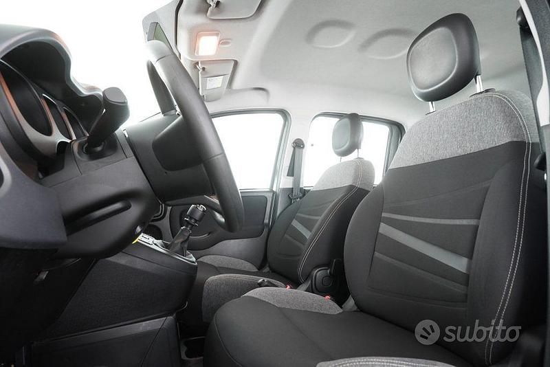 Usata Fiat Panda City Life 69 CV (50 kW) 2022 Grigio maestro Utilitaria