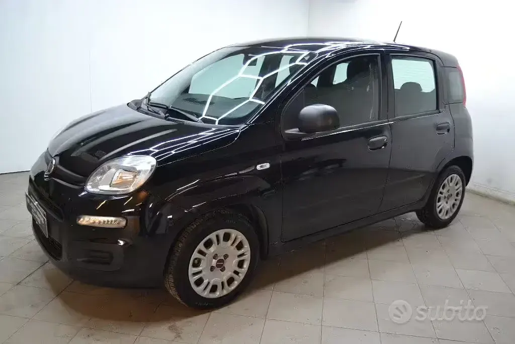 Usata Fiat Panda Easy 69 CV (50 kW) 2021 Nero Utilitaria