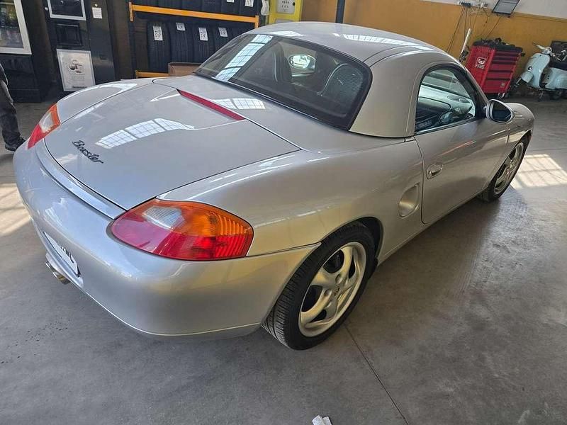 Usata Porsche Boxster 204 CV (150 kW) 1999 Argento Cabrio