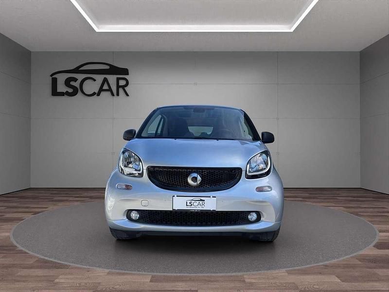 Usata Smart ForTwo Coupé Passion 71 CV (52 kW) 2017 Grigio Utilitaria