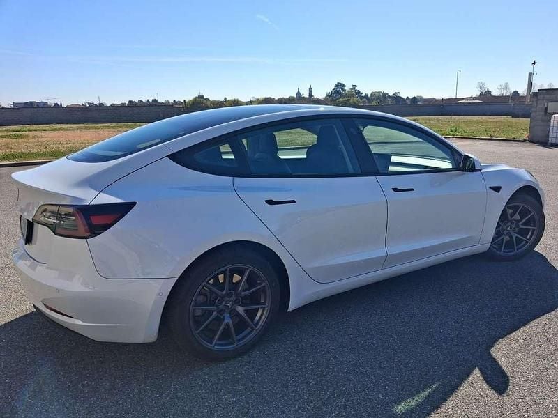 Usata Tesla Model 3 Standard Range 88 kW (120 CV) 2021 Berlina
