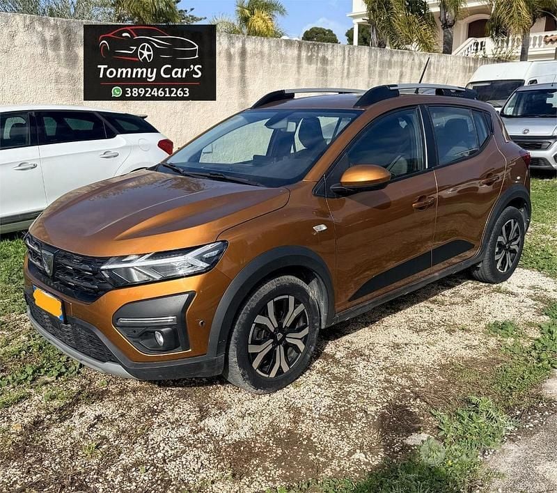 Usata Dacia Sandero Stepway 100 CV (73 kW) 2021 Grigio SUV
