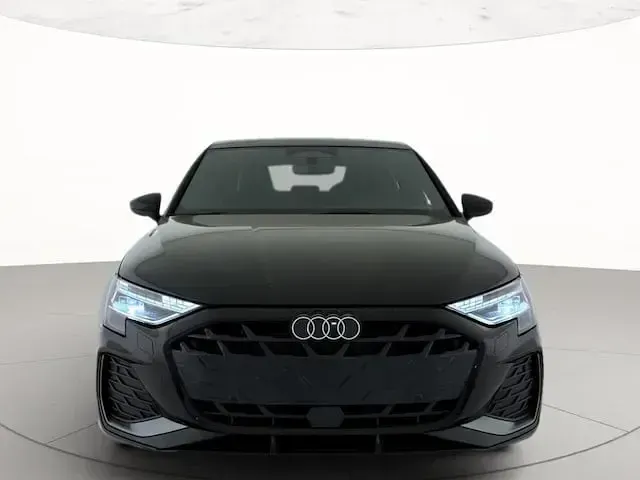 Usata Audi A3 S-Line 150 CV (110 kW) 2025 Nero metallizzato Berlina