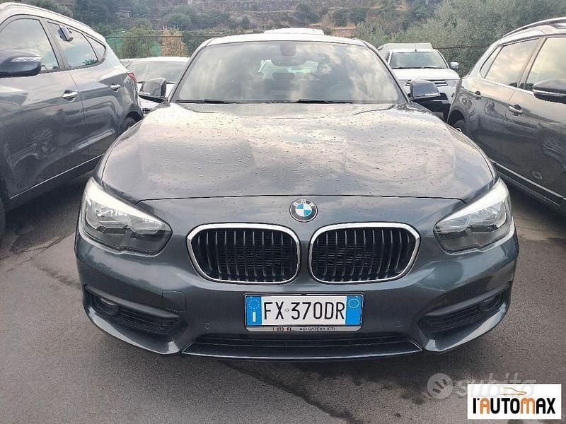 Usata BMW 118 Efficient Dynamics 150 CV (110 kW) 2019 Grigio Utilitaria