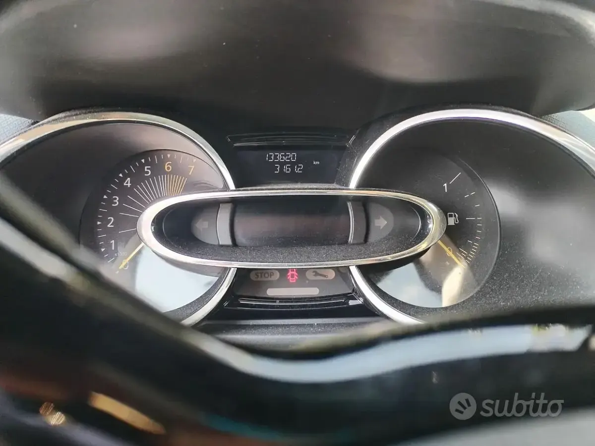 Usata Renault Clio 73 CV (53 kW) 2013 Bianco Station wagon
