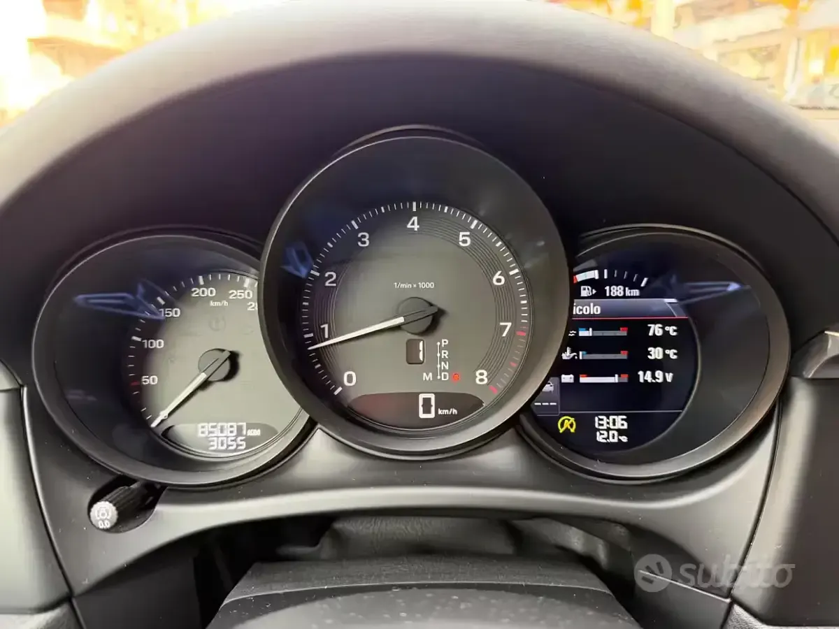 Gebraucht Porsche Macan 265 PS (194 kW) 2022 Blau SUV