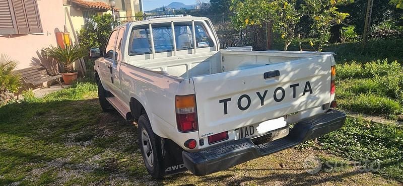 Usata Toyota HiLux 1996 Bianco Pick-up