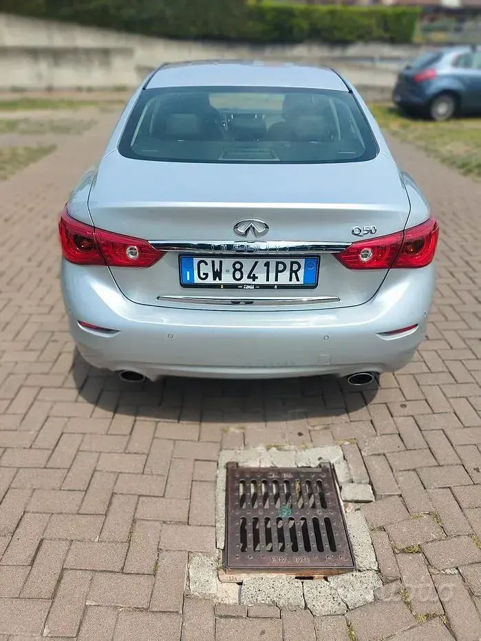 Usata Infiniti Q50 170 CV (125 kW) 2016 Grigio Berlina