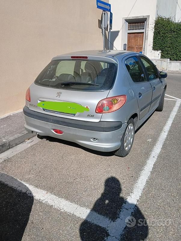 Usata Peugeot 205 54 CV (39 kW) 2005 Grigio Berlina