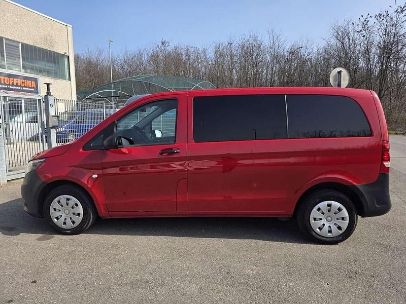 Usata Mercedes Vito 114 CV (83 kW) 2017 Rosso Furgone