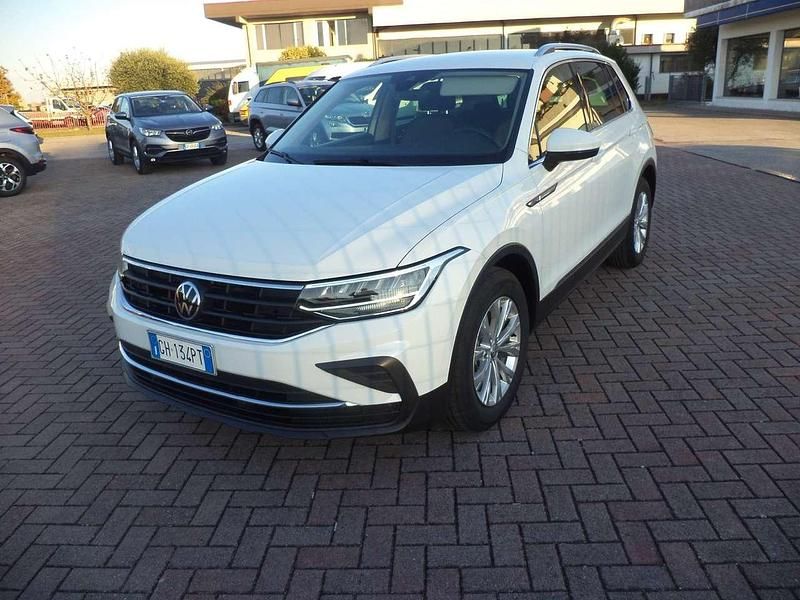 Usata VW Tiguan Life 150 CV (110 kW) 2021 Bianco SUV