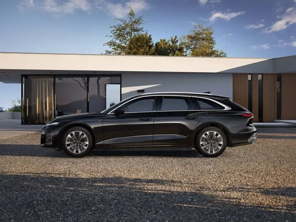 Nuova Audi A6 Advanced 252 CV (185 kW) 2026 Nero mito metallizzato Station wagon
