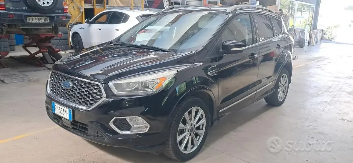 Usata Ford Kuga S 179 CV (131 kW) 2018 Nero SUV
