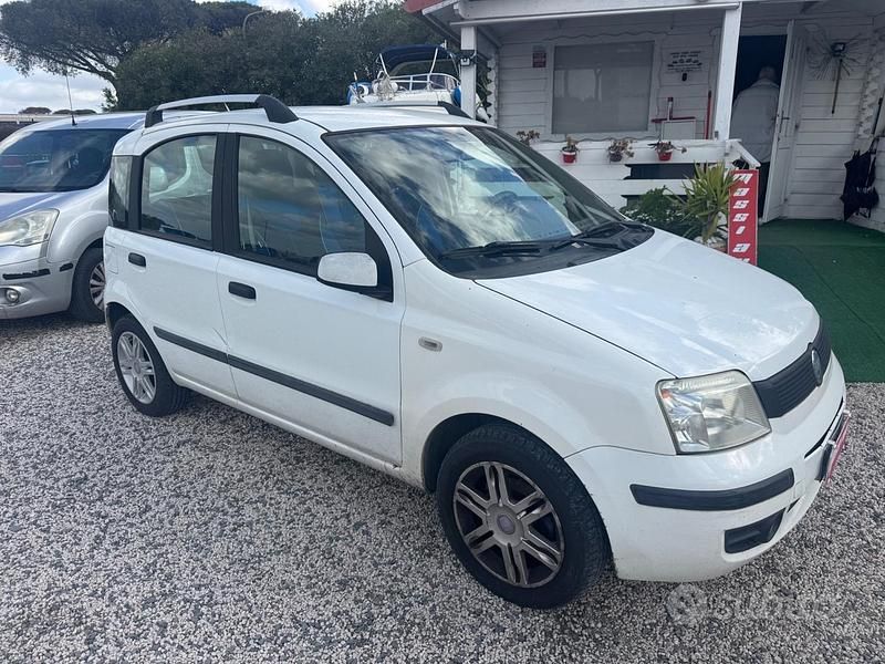 Usata Fiat Panda Dynamic 54 CV (39 kW) 2004 Bianco Utilitaria