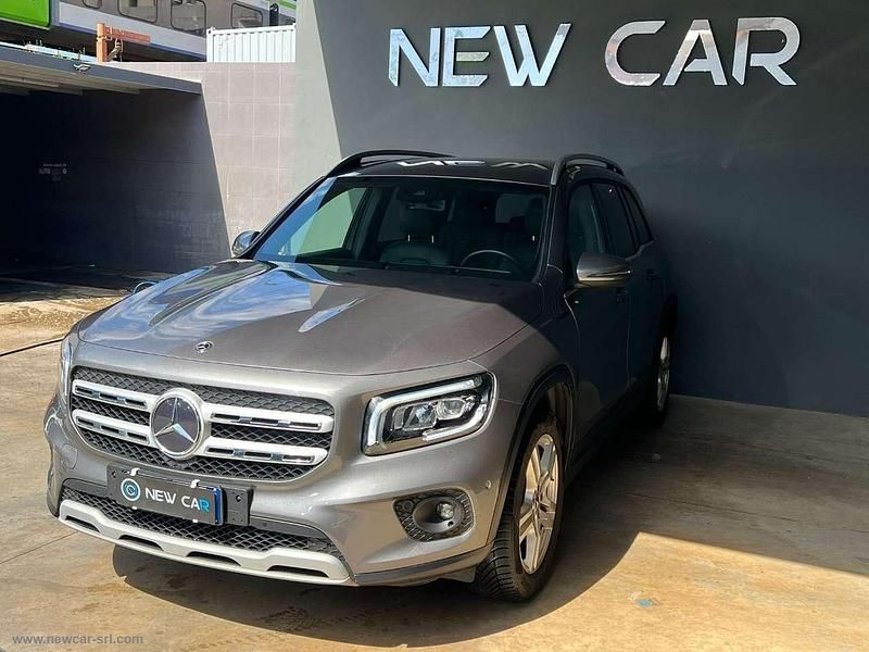 Usata Mercedes GLB180 Business 150 CV (110 kW) 2020 Grigio SUV