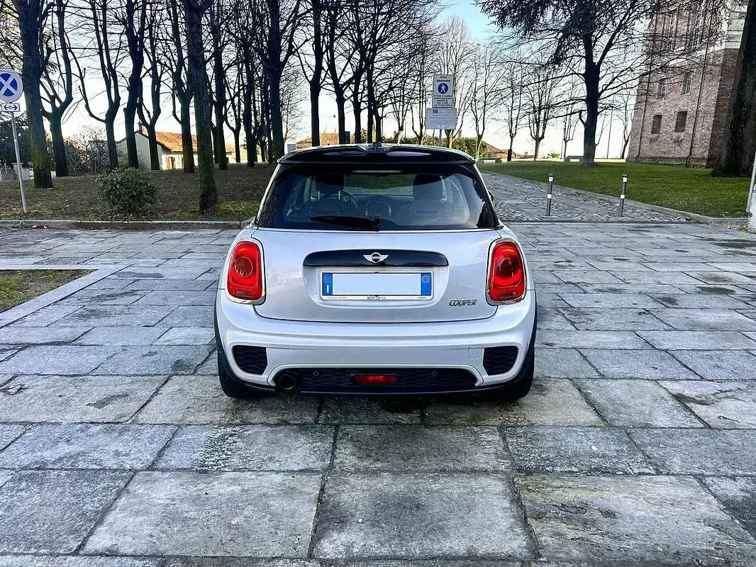 Usata Mini Cooper Hype 136 CV (100 kW) 2017 Argento Utilitaria
