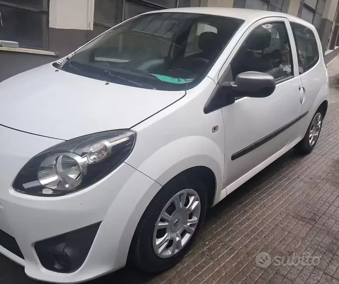 Usado Renault Twingo 64 CV (47 kW) 2011 Blanco Utilitario