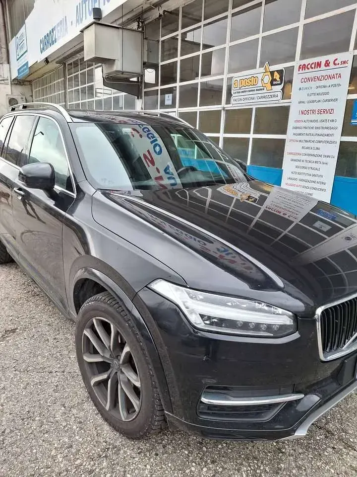 Begagnad Volvo XC90 Momentum 190 HK (139 kW) 2018 Svart SUV