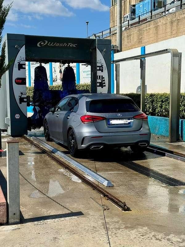 Usata Mercedes A180 Premium 116 CV (85 kW) 2018 Grigio Berlina