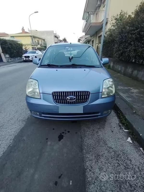 Usata Kia Picanto 65 CV (47 kW) 2007 Blu Utilitaria