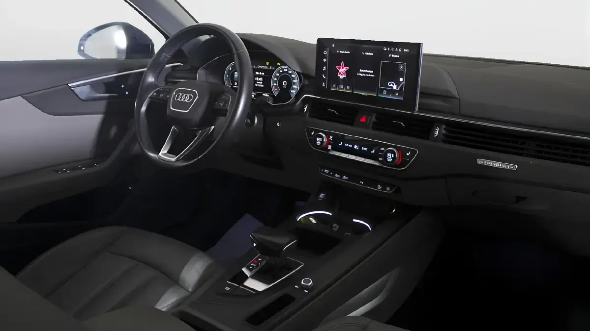Usata Audi A4 Business 204 CV (150 kW) 2023 2d blu navarra metallizzato Station wagon