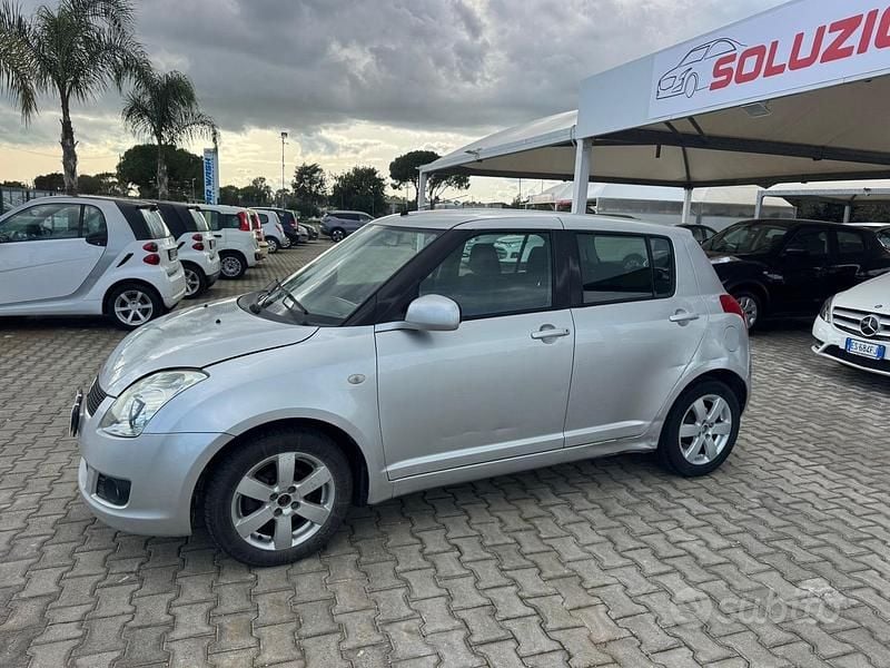 Usata Suzuki Swift GL 92 CV (67 kW) 2008 Grigio Berlina