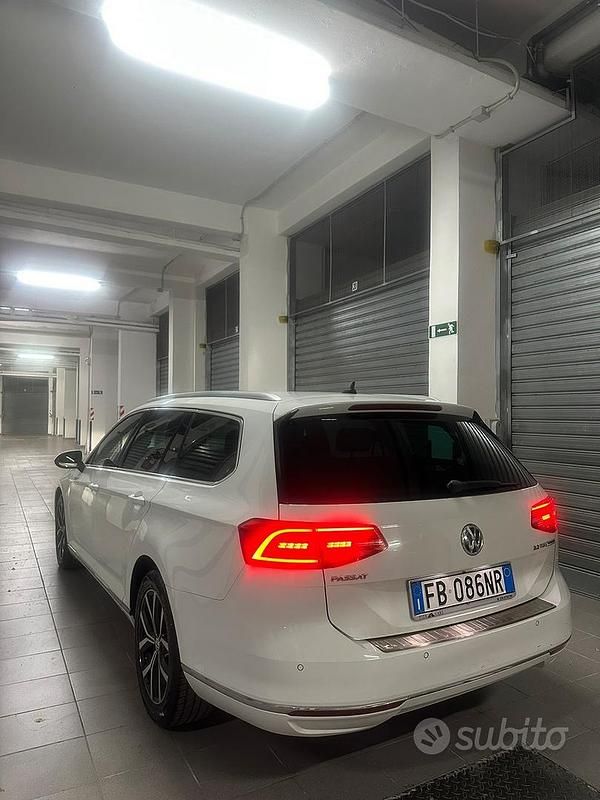 Usata VW Passat 150 CV (110 kW) 2016 Bianco Station wagon