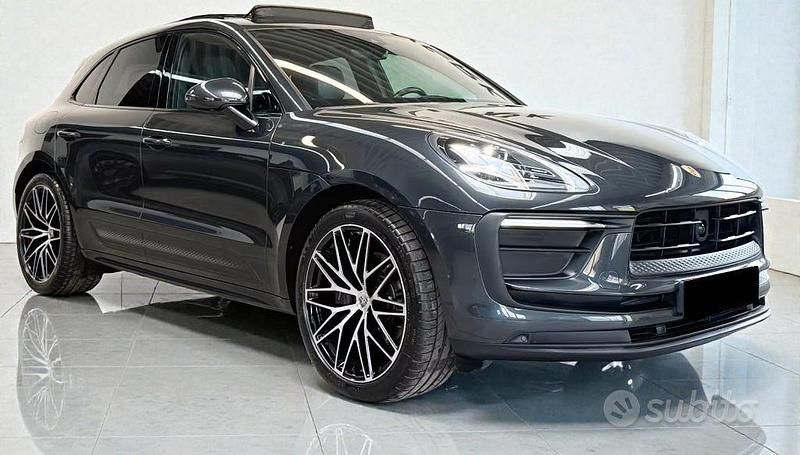 Usata Porsche Macan Sport 265 CV (194 kW) 2022 Grigio SUV