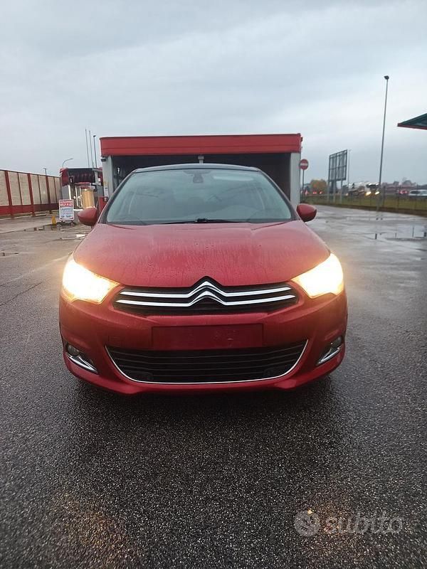Rosso Usata 2013 Citroën C4 Tre volumi | 5900 € - Immagine 1/4