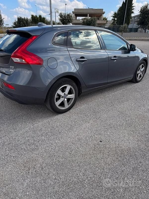 Second-hand Volvo V40 Kinetic 115 CP (84 kW) 2013 Break