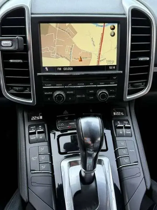 Usata Porsche Cayenne 245 CV (180 kW) 2012 Nero SUV