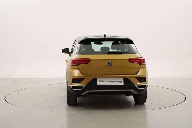 Usata VW T-Roc Style 150 CV (110 kW) 2021 Giallo/oro SUV