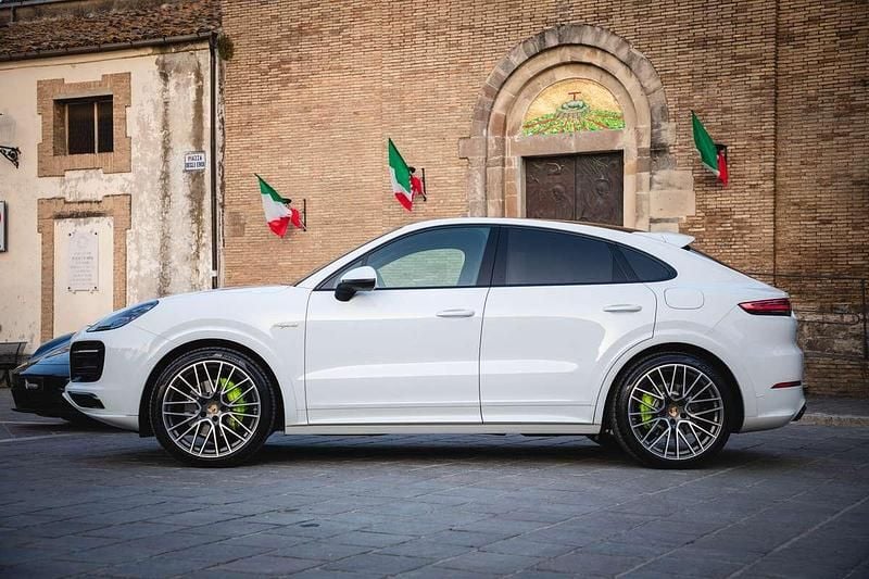 Usata Porsche Cayenne Coupe 462 CV (339 kW) 2021 Bianco SUV