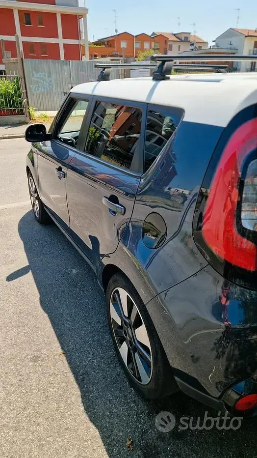 Usata Kia Soul 130 CV (95 kW) 2015 Bluazzurro SUV