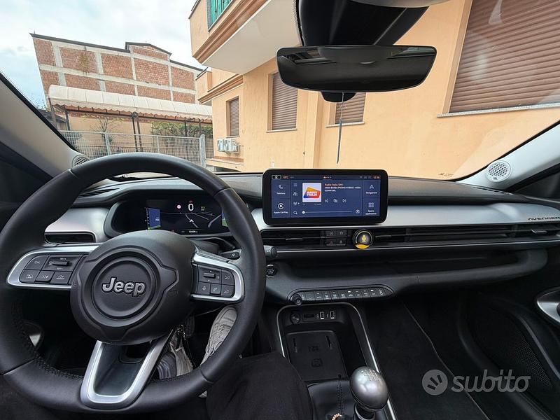 Usata Jeep Avenger Summit 101 CV (74 kW) 2025 Grigio SUV