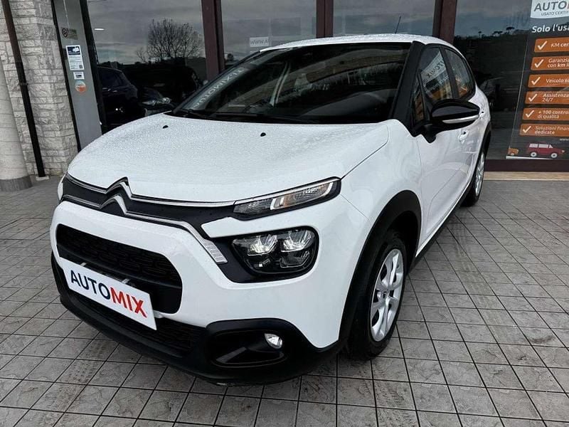 Begagnad Citroën C3 Feel 102 HK (75 kW) 2022 Vit Van