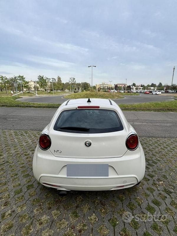 Usata Alfa Romeo MiTo 105 CV (77 kW) 2010 Bianco Utilitaria