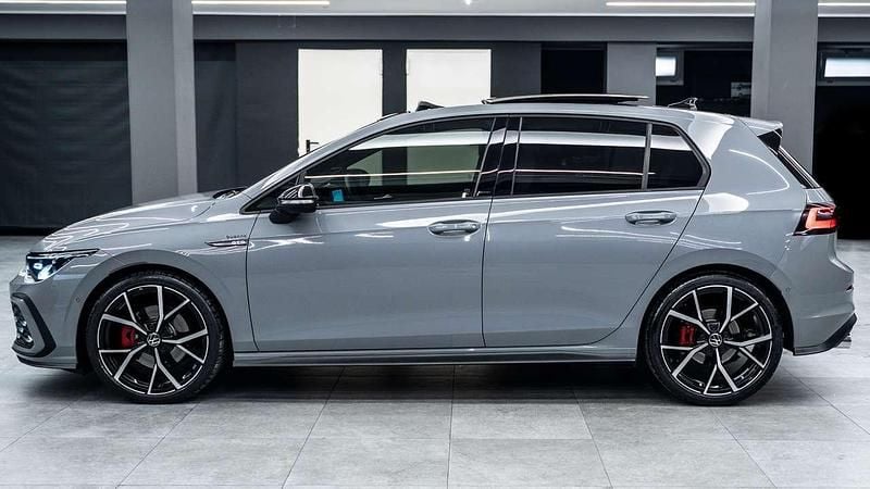 Usata VW Golf GTD 200 CV (147 kW) 2024 Grigio gesso perlato Cabrio