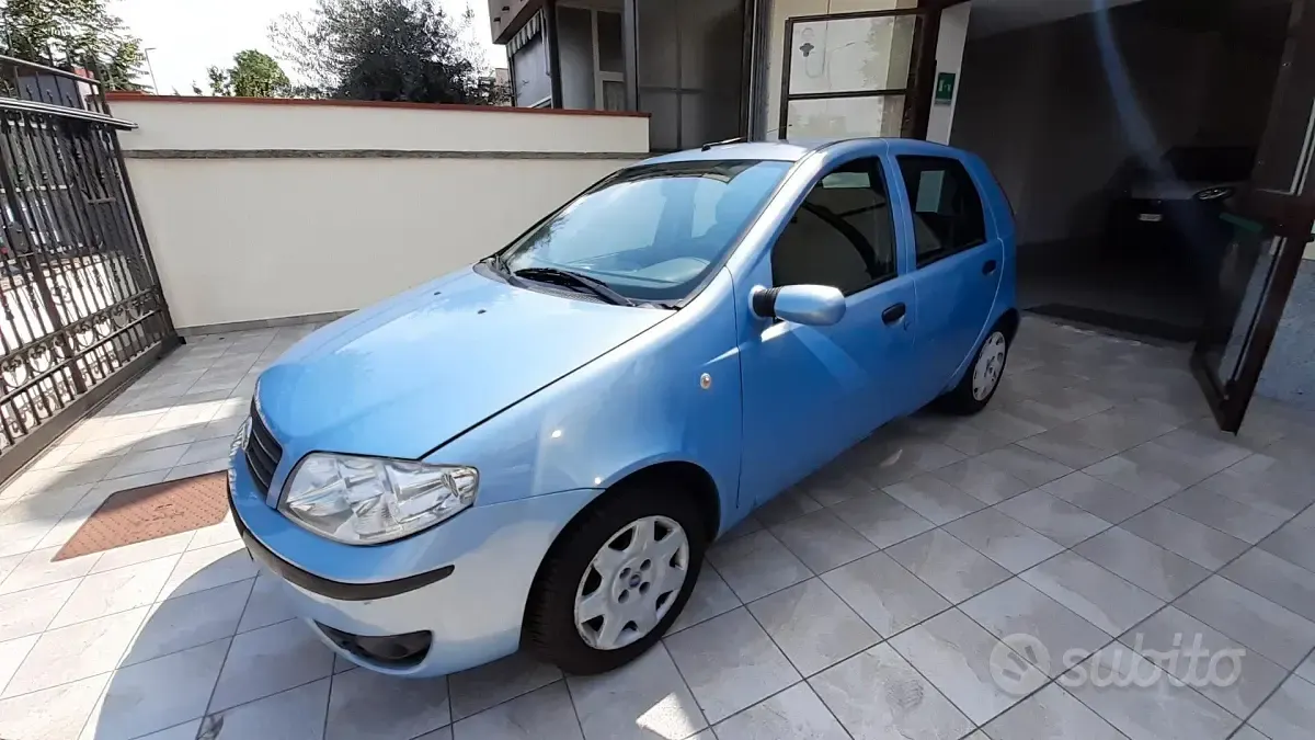 Brugt Fiat Punto 60 HK (44 kW) 2005 Blå Hatchback