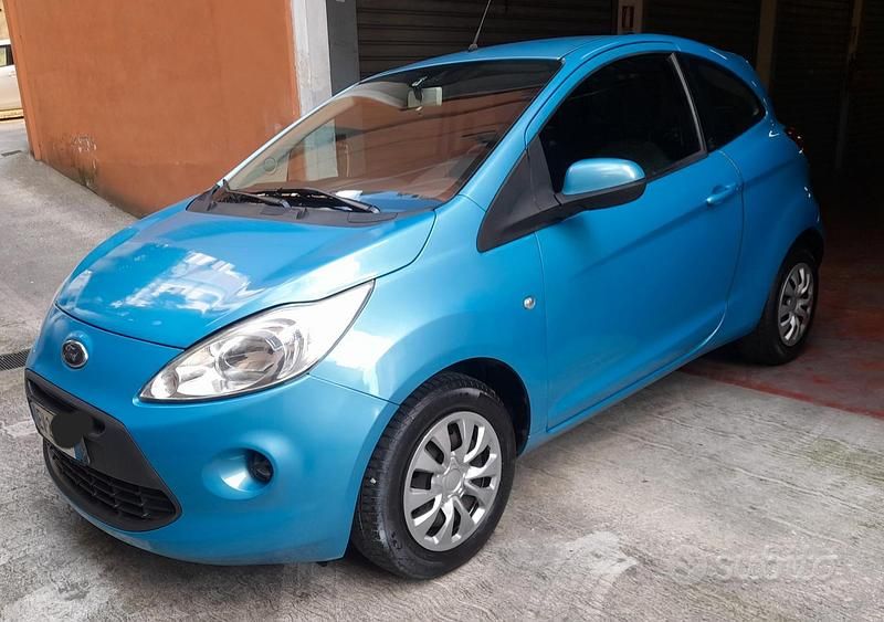 Blu Usata 2010 Ford Ka Titanium Tre volumi | 3800 € (Buon prezzo) - Immagine 1/4