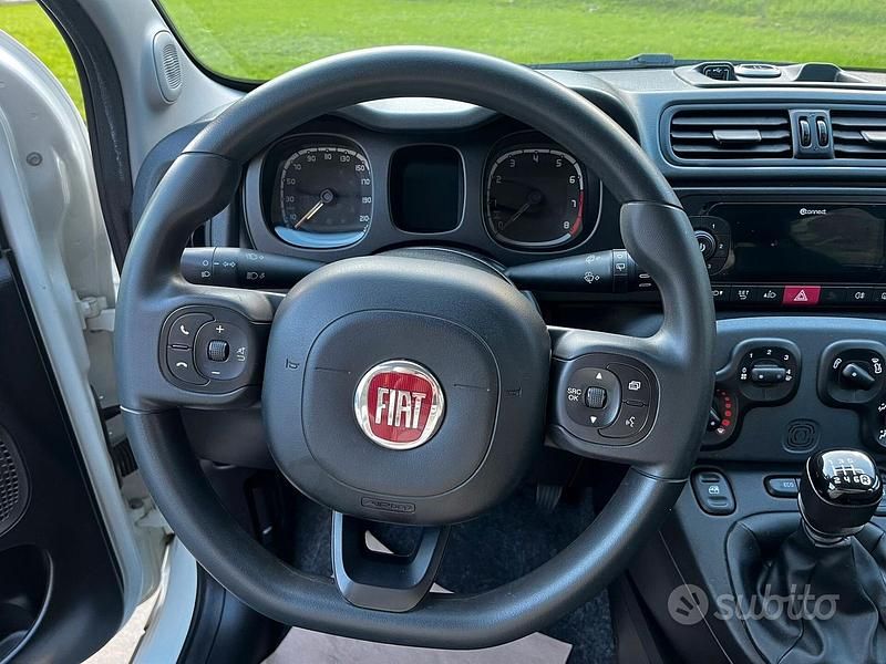 Usata Fiat Panda 4x4 S 85 CV (62 kW) 2019 Bianco Utilitaria