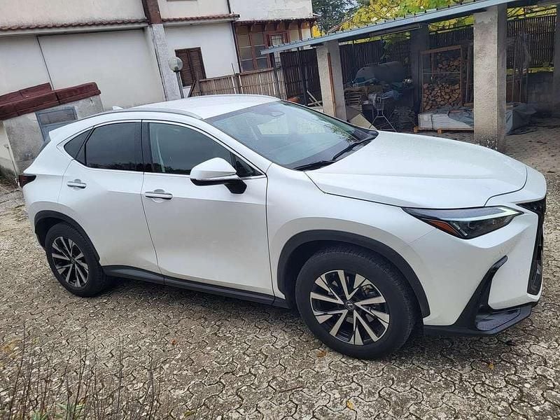 Usata Lexus NX200t 190 CV (139 kW) 2023 Bianco SUV