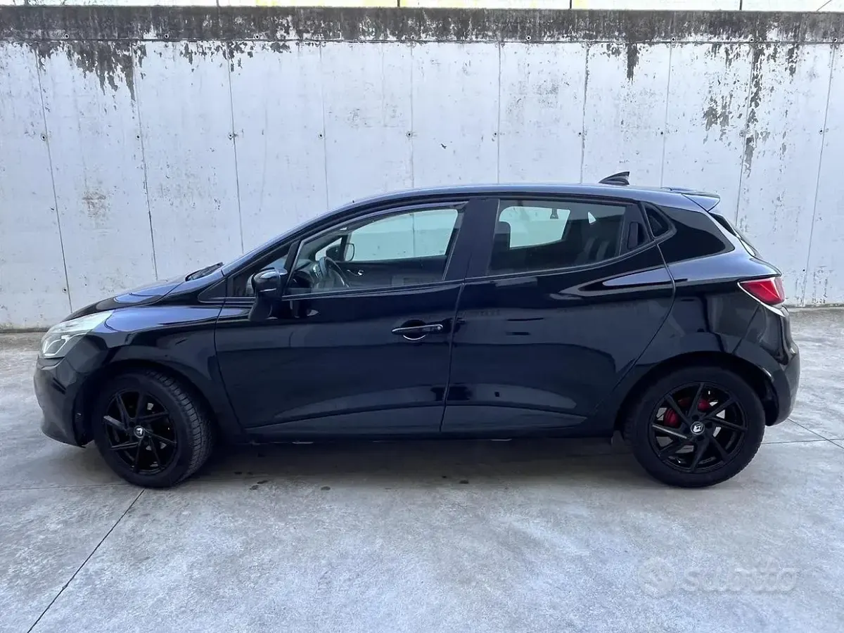 Usata Renault Clio IV 75 CV (55 kW) 2013 Nero Berlina