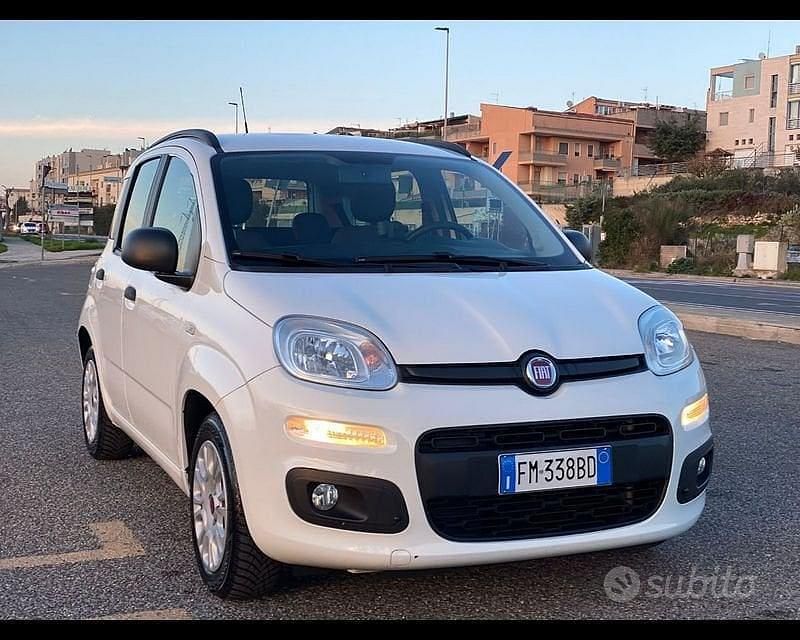 Usata Fiat Panda Easy 69 CV (50 kW) 2017 Bianco Berlina